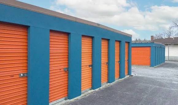 What Makes a Facility Great When Choosing Secure RV Storage Units RV storage units